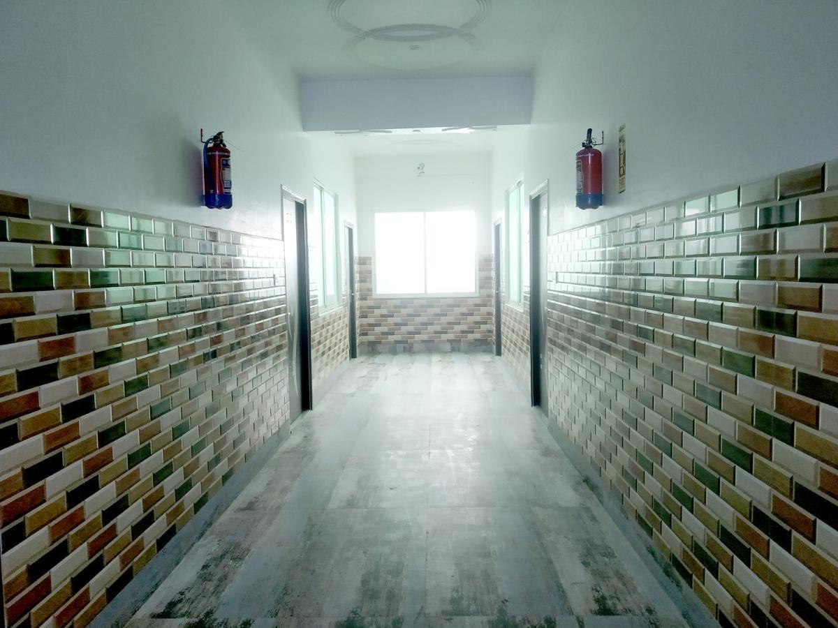 Nv Palace Hotel Vrindāvan 외부 사진